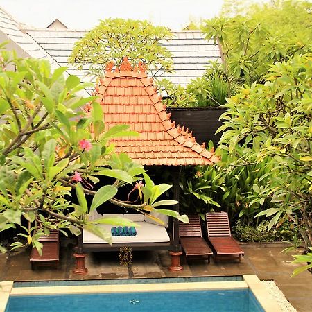 The Nibbana Villas Seminyak  Ngoại thất bức ảnh