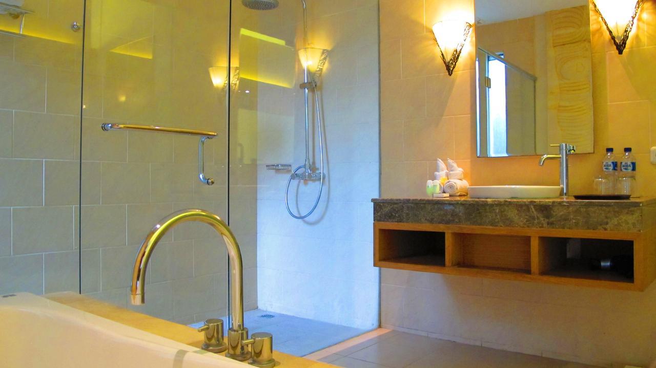 The Nibbana Villas Seminyak  Ngoại thất bức ảnh