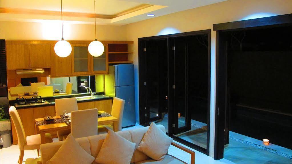 The Nibbana Villas Seminyak  Ngoại thất bức ảnh